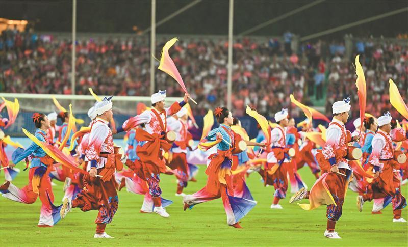 亮相市集彰, 延州礼, 体育中心热