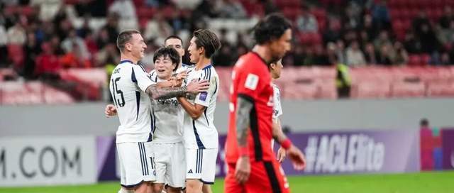 仅仅是上任, 合吴世勋, 特立刻换下